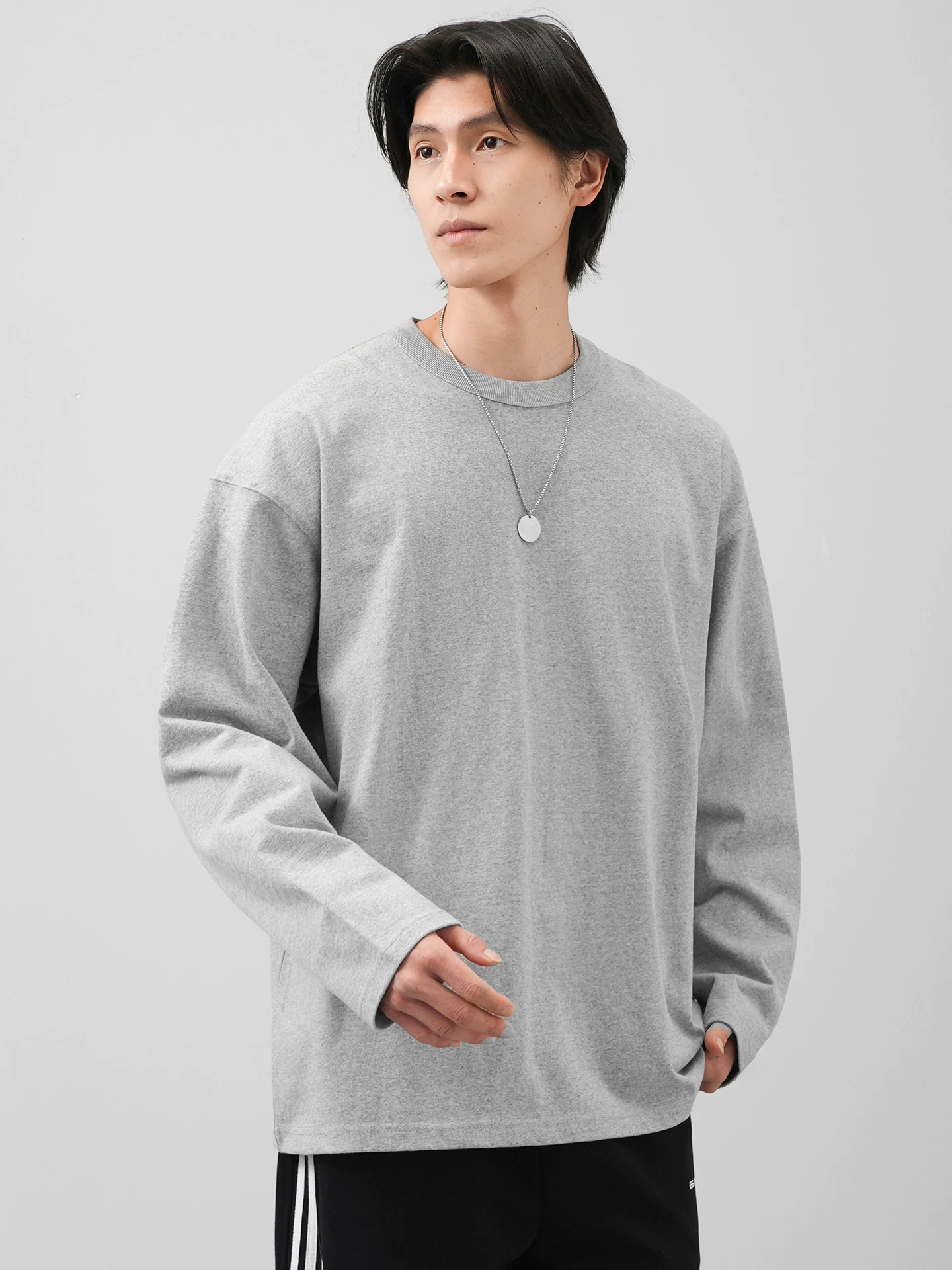 Áo thun dài tay ba kim 400G chất liệu cotton nguyên chất dành cho nam, áo sơ mi trắng cao cấp mùa thu, áo sweatshirt cổ tròn rộng rãi.