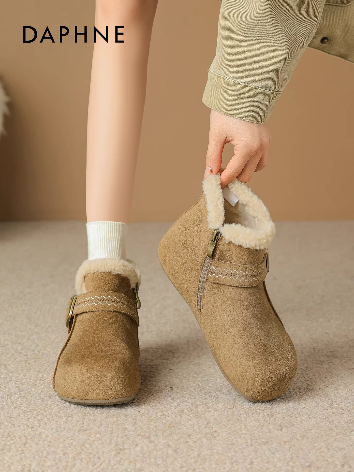 Giày Birkenstock nữ Daphne cao cấp, mẫu mới thu đông 2025, đế dày, tăng chiều cao, kiểu retro, dễ mang, đế mềm.