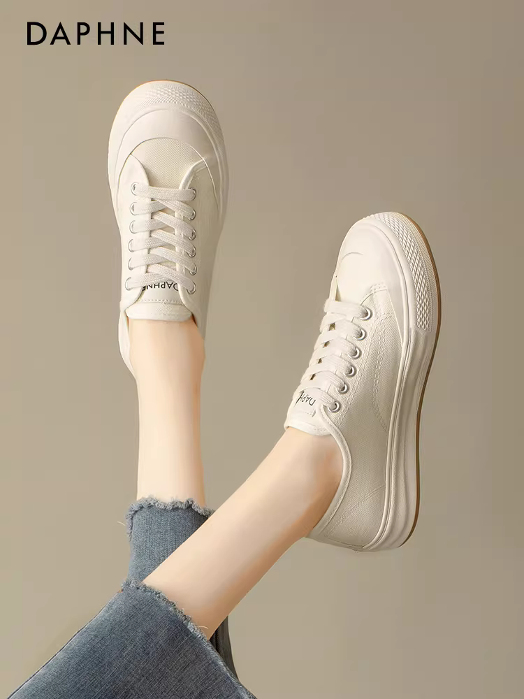 Giày vải đế mềm Daphne dành cho nữ, giày lười mùa thu 2025 mới phối chân váy, giày thể thao hot trend, giày trắng thời thượng.