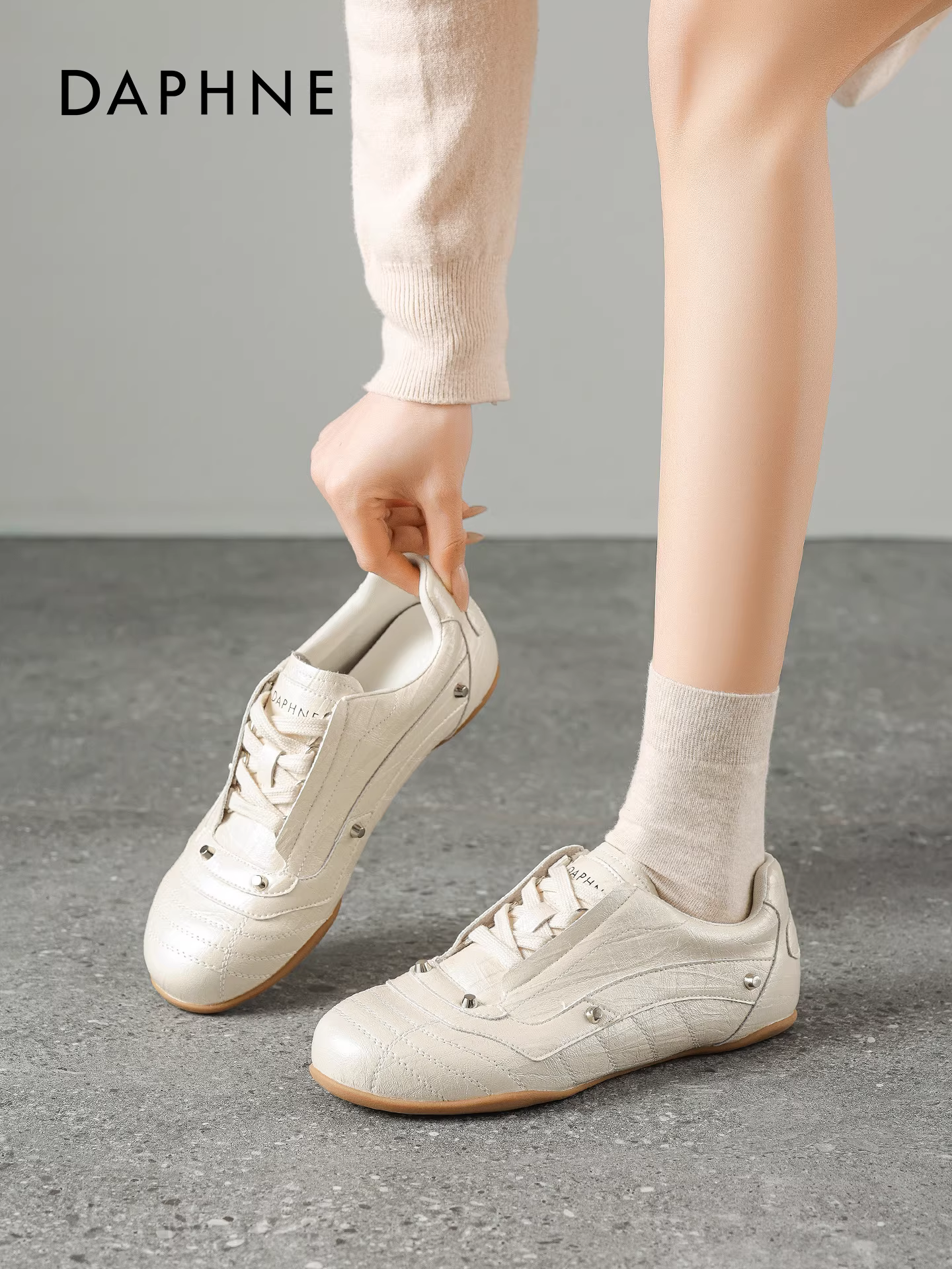 Giày tập múa ba lê cổ điển Daphne dành cho nữ 2026 mùa xuân mới đế mềm tăng chiều cao giày thể thao đua xe thông thường