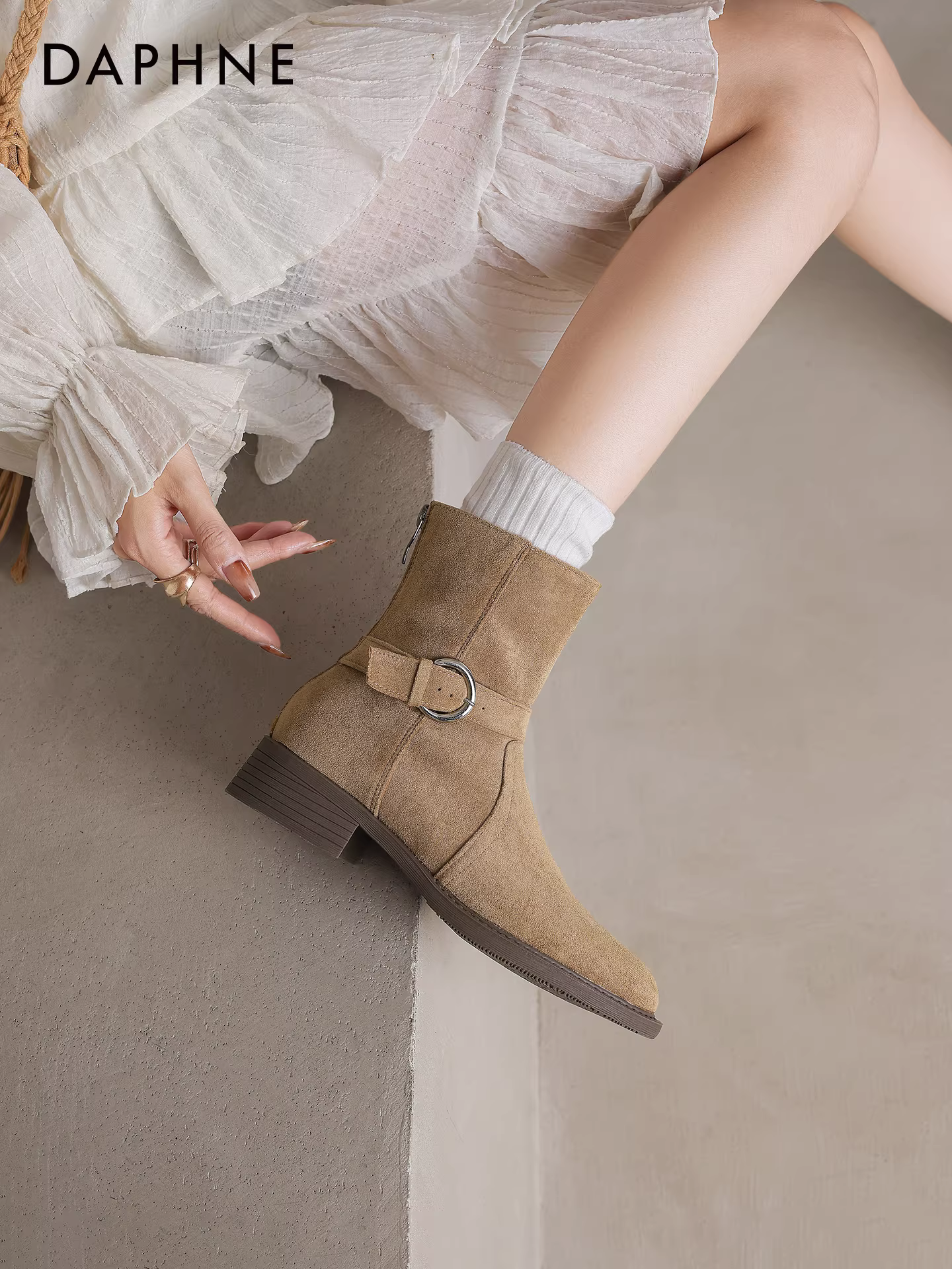 Giày bốt ngắn lót lông cừu Daphne dành cho nữ 2025 mới mùa thu đông Giày bốt dáng ôm Melard Giày bốt đơn Martin Giày bốt dáng lười