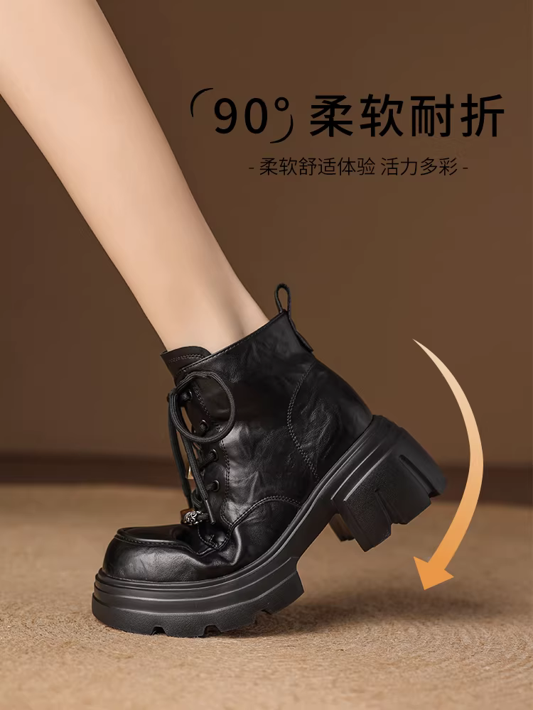 Giày bốt Martin đế dày Daphne dành cho nữ 2025, mẫu mới thu đông, cao gót, màu nâu, kiểu cổ ngắn, phong cách retro, giày tăng chiều cao.