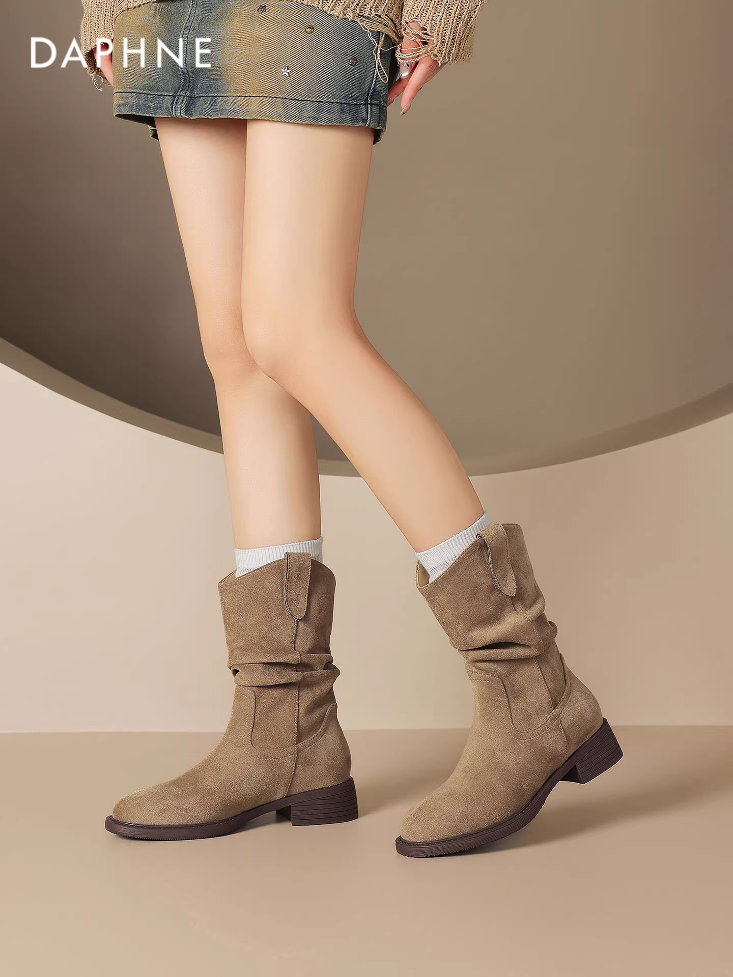 Giày bốt nữ Daphne Maillard kiểu dáng xuông, mùa thu mới 2025, gót dày, kiểu cao bồi miền Tây, bốt ngắn, bốt đi xe, bốt Martin