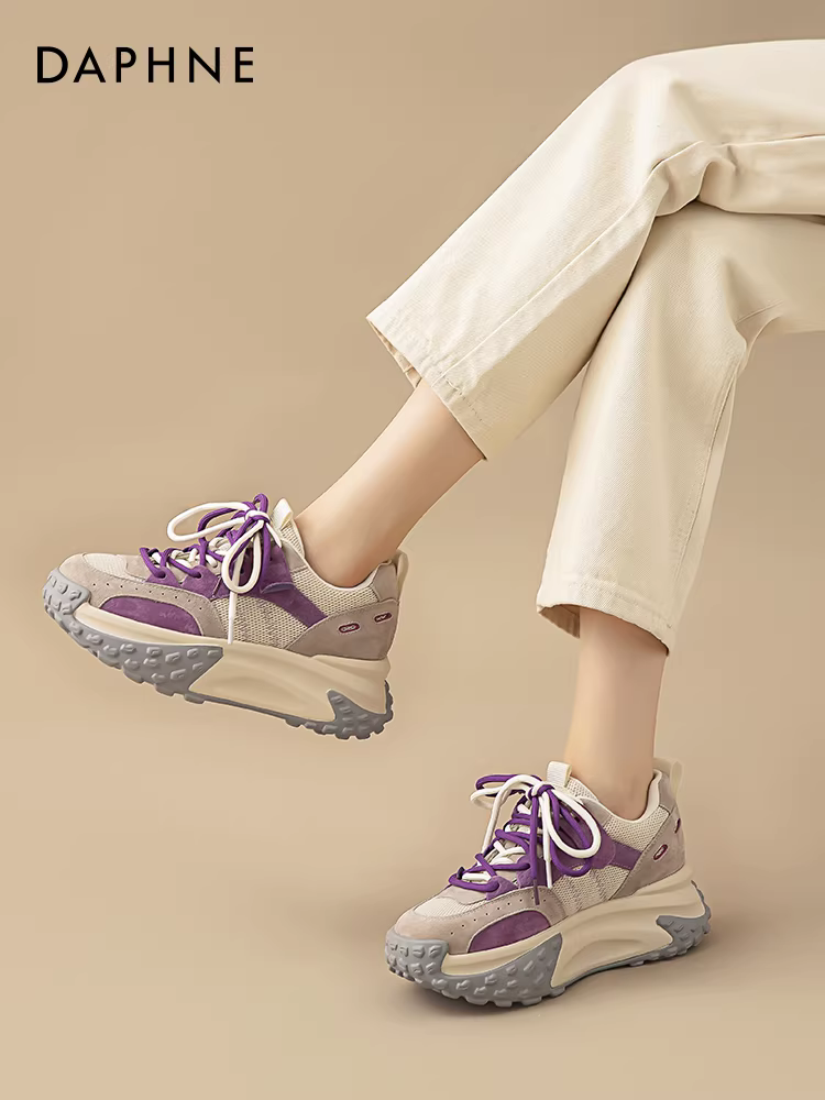 Giày bố đế dày Daphne dành cho nữ, kiểu dáng phổ biến, tăng chiều cao, nhẹ, đa năng, giày nữ thường ngày, đế mềm, mùa thu 2025