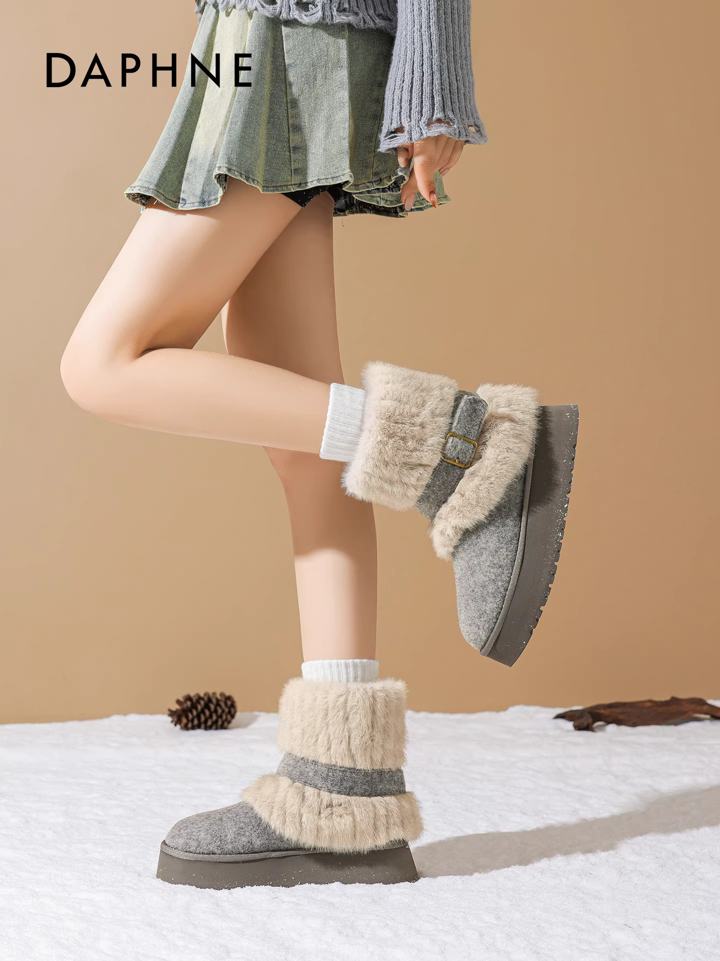 Giày bốt tuyết đế dày màu xám Daphne dành cho nữ mùa đông 2025, kiểu mới, chống trơn trượt, cổ ngắn, lót lông mềm, chất liệu cotton.