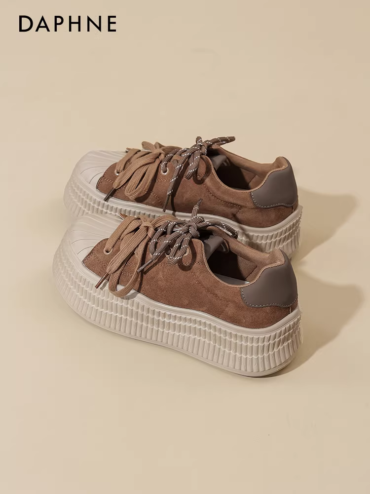 Giày thể thao đế dày màu nâu Daphne dành cho nữ 2026 mùa xuân mới Giày thể thao vải canvas lót lông Melard mũi vỏ sò