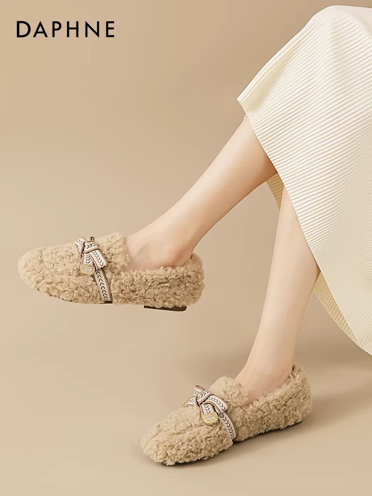 Giày dép mùa đông cổ điển dành cho nữ của Daphne có lông, giày cotton lông thú phổ biến dành cho văn phòng