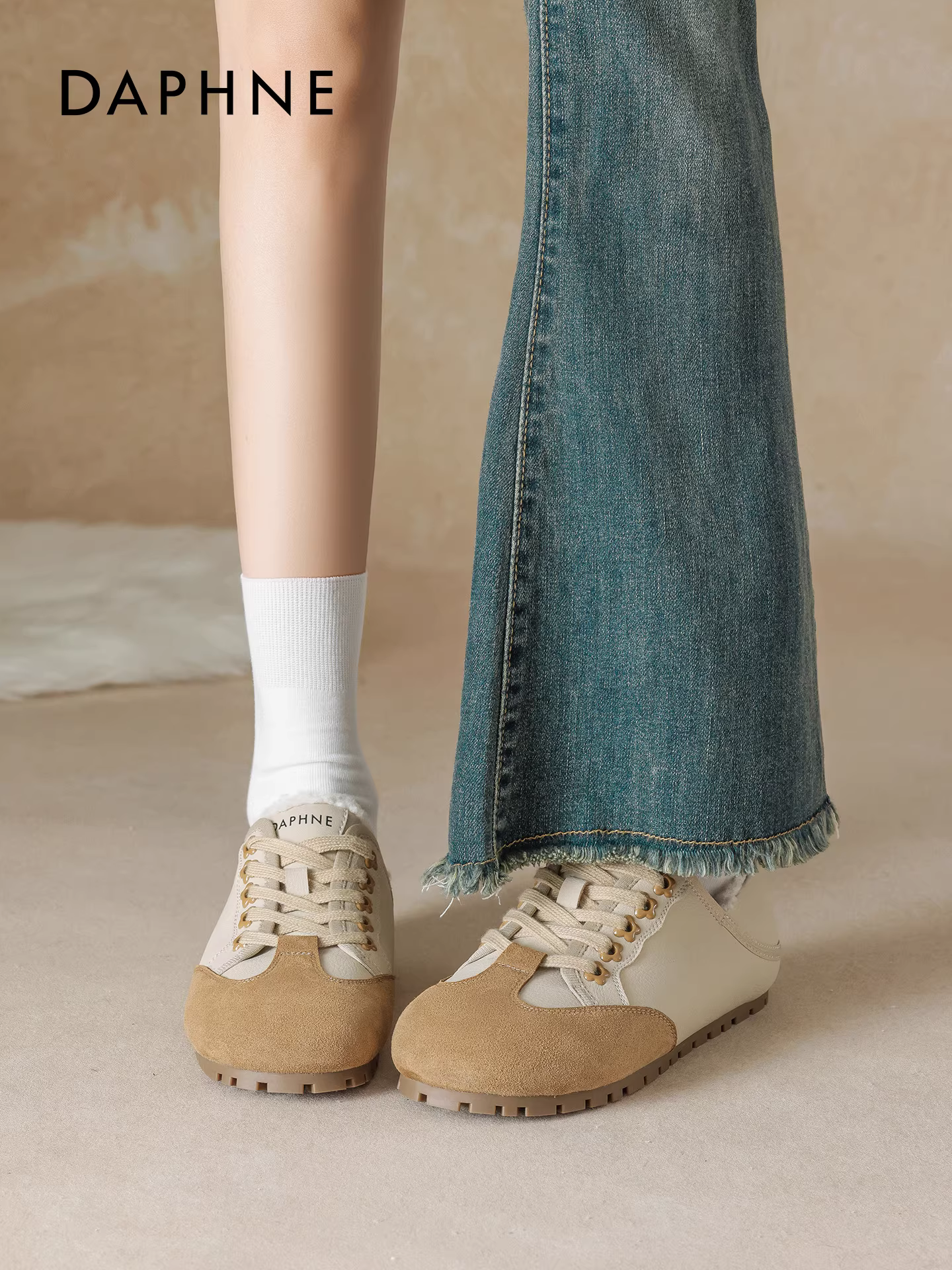 Giày tập múa ba lê Daphne dành cho nữ, mùa đông 2025, kiểu retro mới, giày bệt trắng giản dị, giày cotton lót lông ấm áp