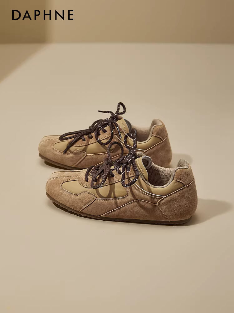 Giày thể thao nữ Daphne màu nâu cổ điển, kiểu dáng mới 2025, giày Melard mặt da, giày thể thao mùa thu đông.