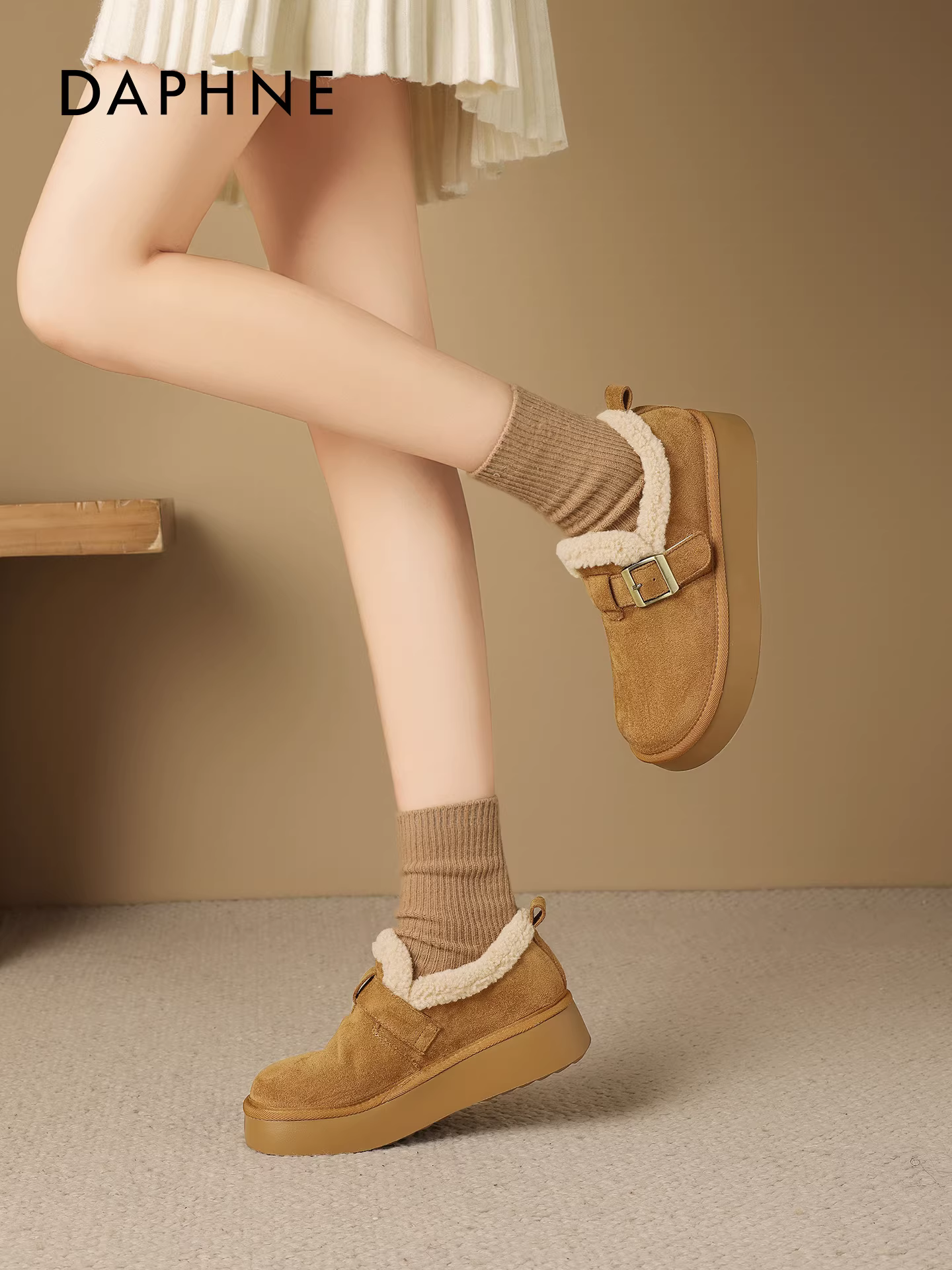 Giày Birkenstock lông nhung Daphne dành cho nữ, đế dày, kín hoàn toàn, giày cotton dày tăng chiều cao mùa thu đông 2025 mới, ủng đi tuyết.