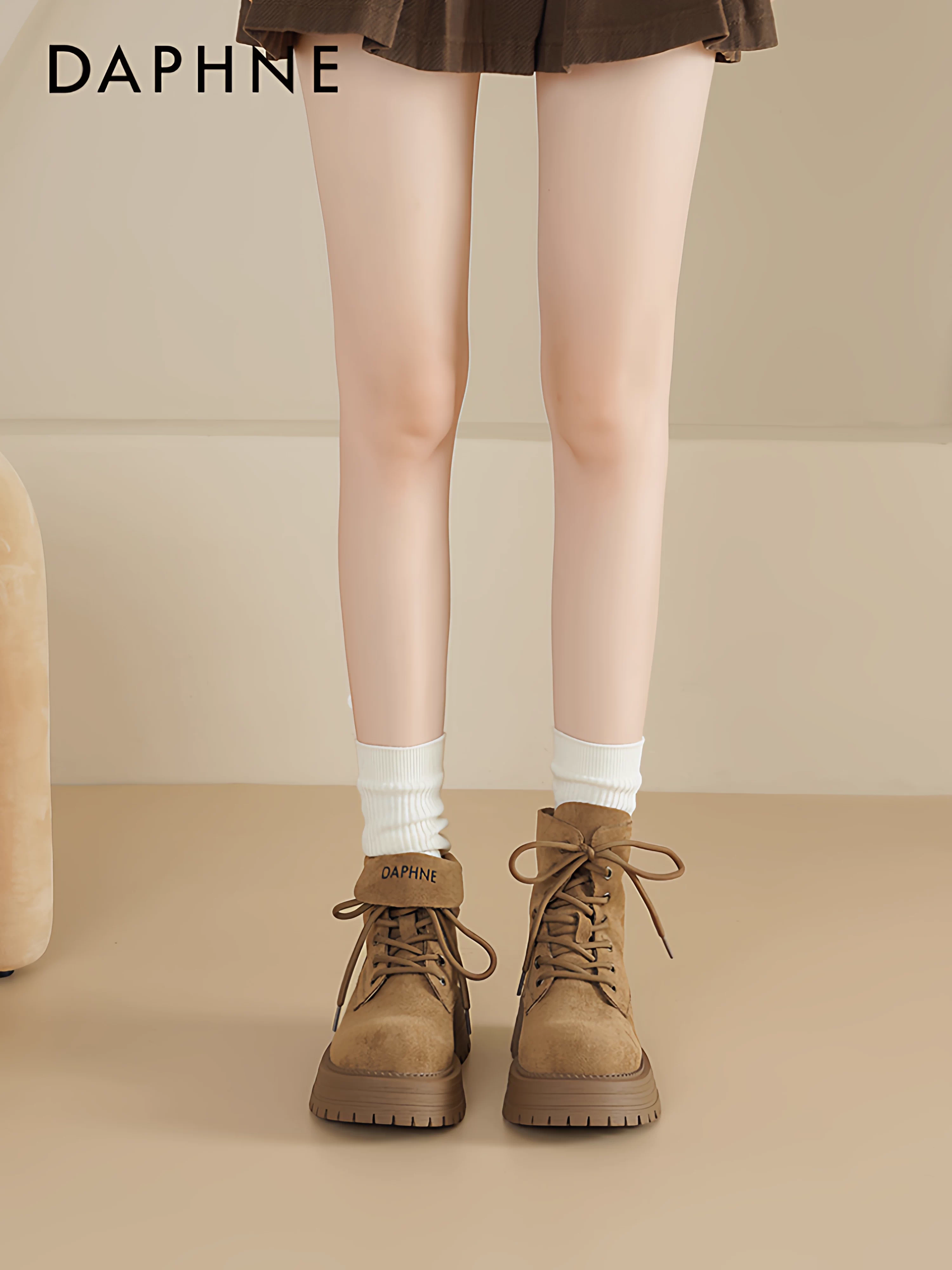 Giày bốt Martin đế dày Daphne dành cho nữ, mẫu mới thu đông 2025, giày bốt nữ đa năng hai kiểu dáng siêu hot, kiểu ngắn.