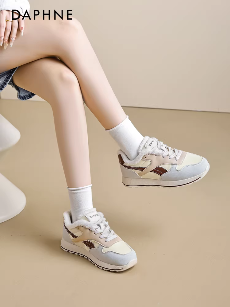 Giày tập luyện Đức lót lông cừu Daphne dành cho nữ, giày bốt mùa đông mới 2025, giày thể thao đế dày màu trắng, giày cotton giữ ấm.