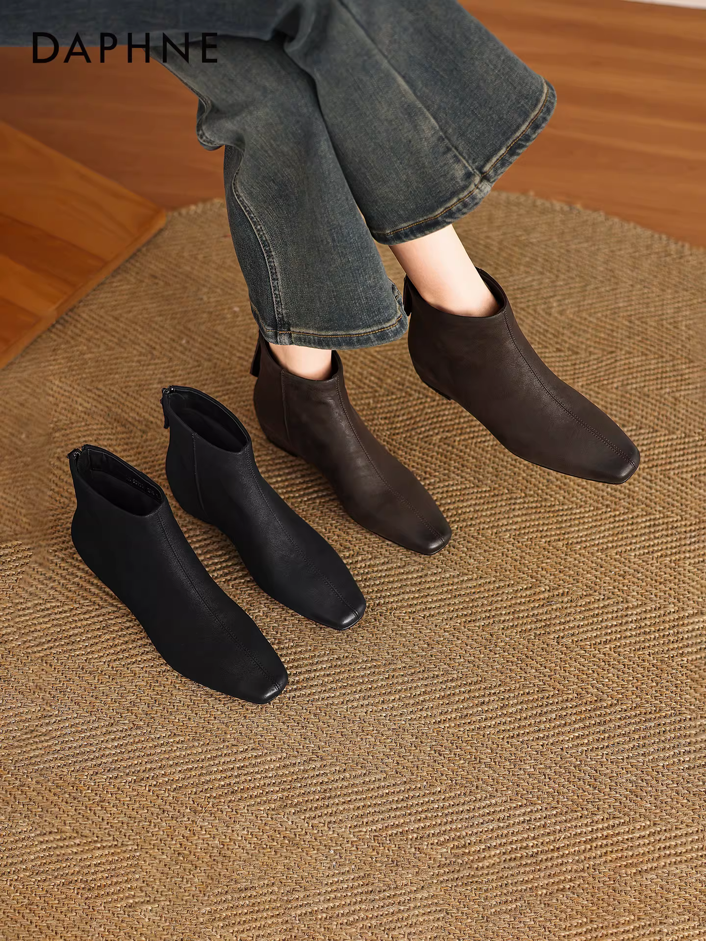 Giày bốt cổ ngắn kiểu Pháp Daphne dành cho nữ, mẫu mới thu đông 2025, kiểu retro, đế bằng, ôm chân, tăng chiều cao ẩn, kiểu ngắn.