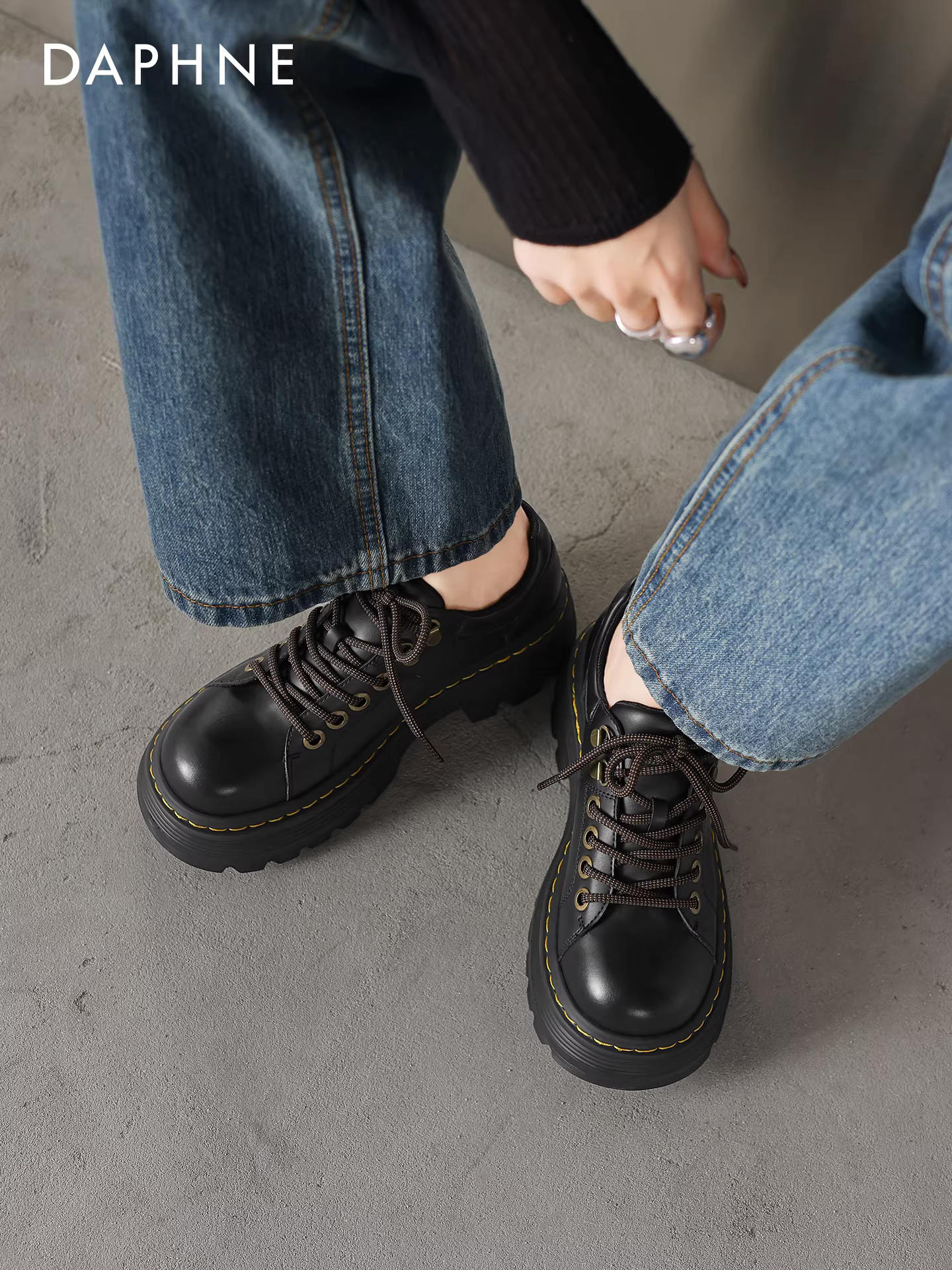 Giày lười đế dày Daphne dành cho nữ 2025 kiểu Anh mới mùa thu tăng chiều cao giày da nhỏ buộc dây giày đơn giày derby