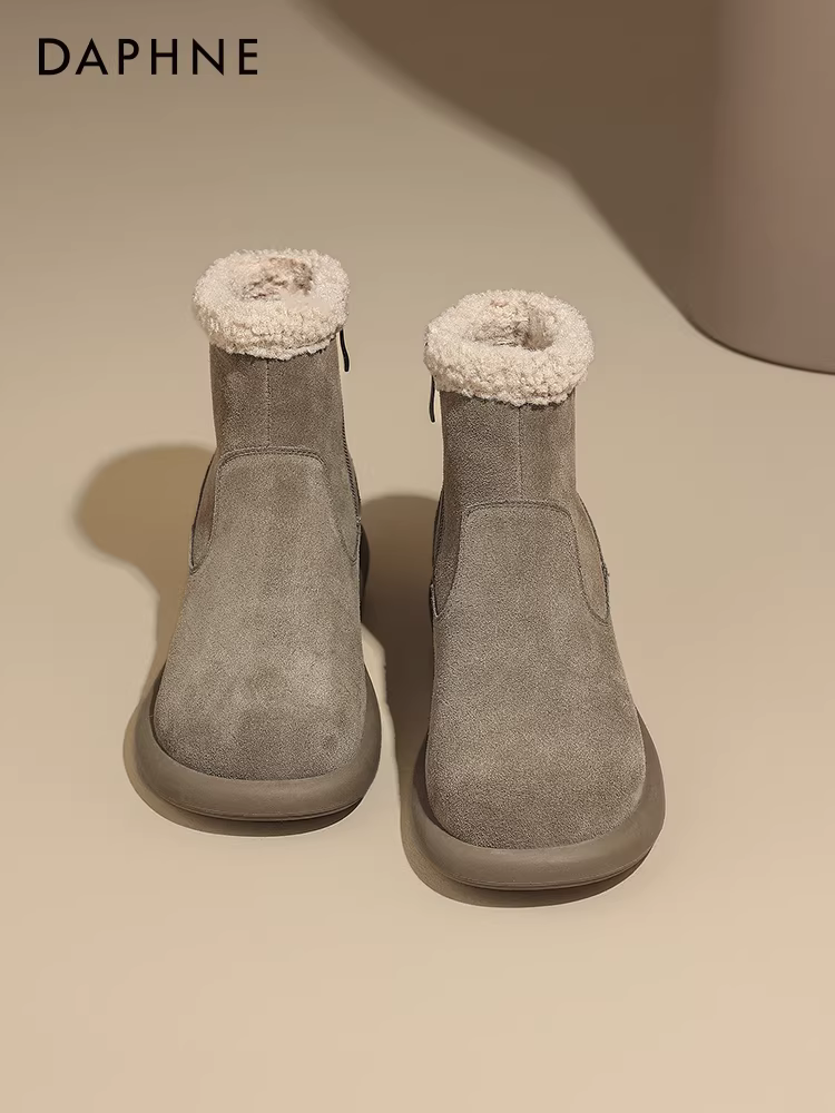 Giày bốt tuyết Daphne dành cho nữ 2025, giày bốt mùa đông mới đế bằng có lông thú mềm mại, giày bốt cotton, giày bốt ngắn kiểu Birkenstock