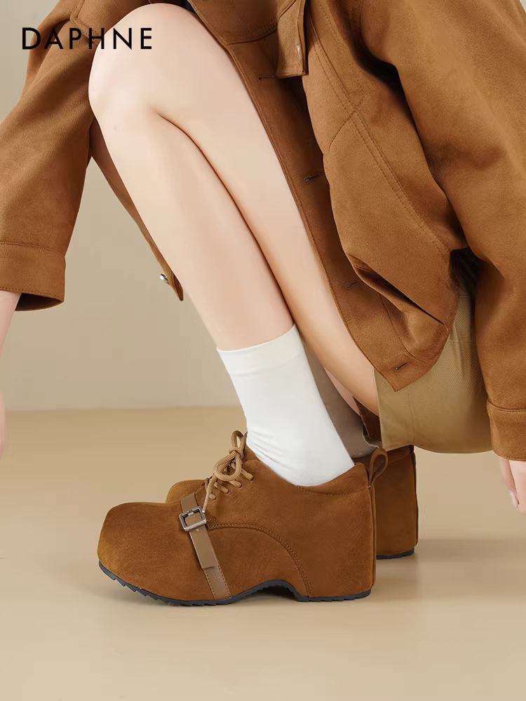 Giày nữ kiểu Birkenstock độc đáo của Daphne, mẫu mới xuân thu 2025, giày lười đế dày tăng chiều cao, giày đế dày phong cách Anh.