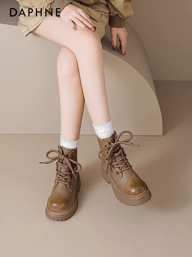 Giày bốt Martin cổ điển Daphne Brown dành cho nữ mùa đông 2025, giày bốt màu vàng mới, giày bốt đi làm ngoài trời, giày bốt ngắn lót lông giữ ấm, tăng chiều cao