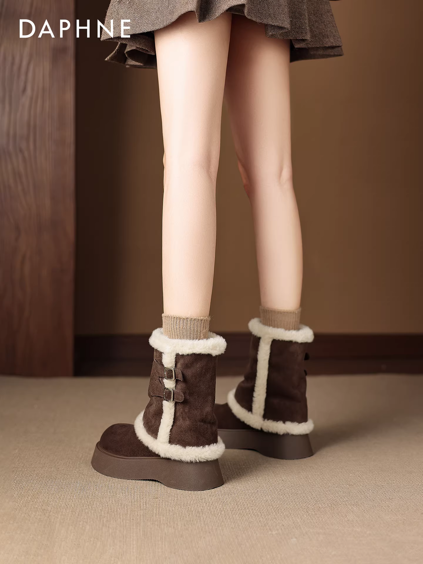 Giày bốt đi tuyết lót lông cừu Daphne dành cho nữ 2025, giày bốt mùa đông mới đế dày, bốt ngắn, bốt cao đến giữa bắp chân, giày bông ấm kiểu Birkenstock