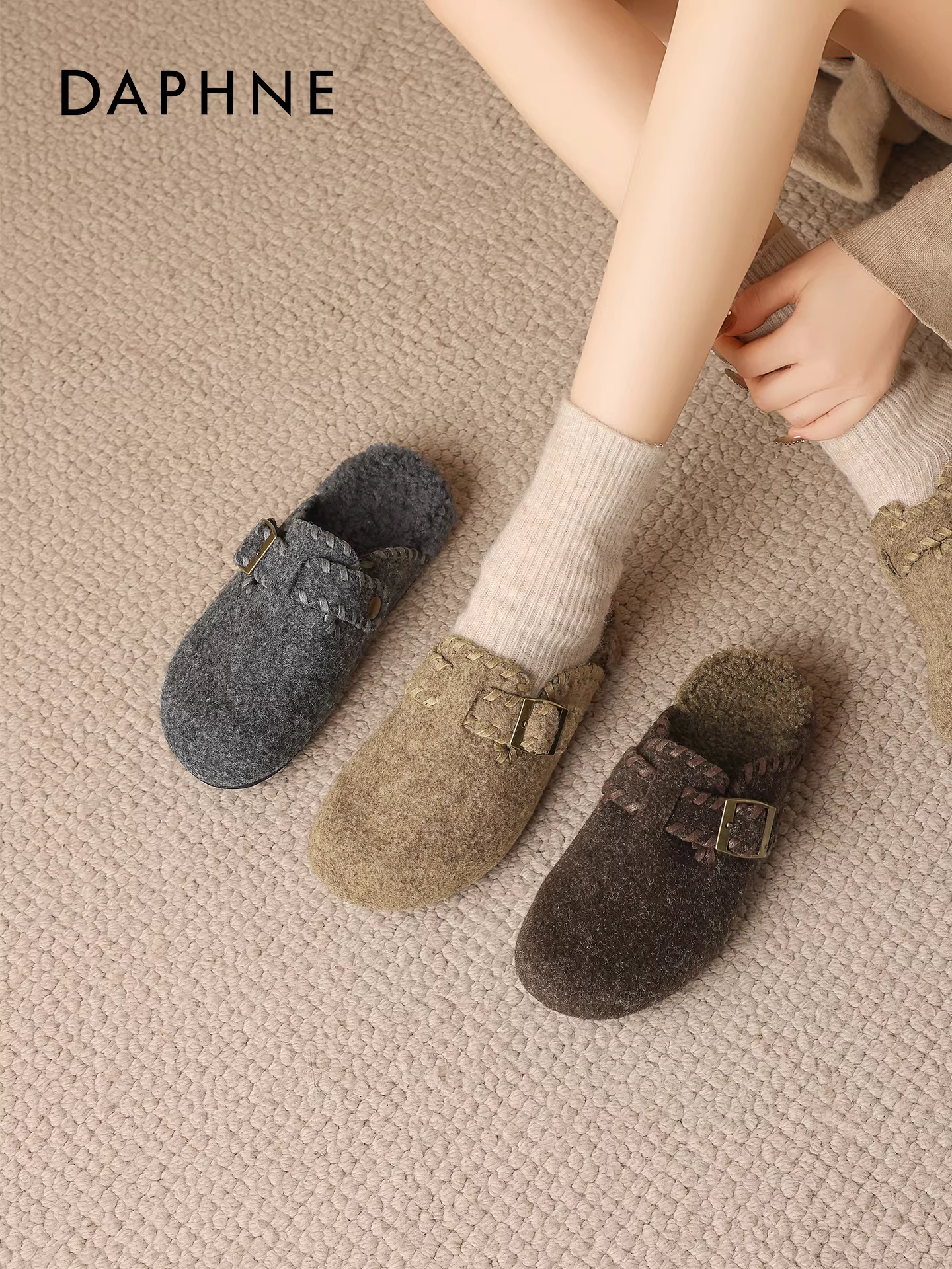 Giày Birkenstock lót lông Daphne dành cho nữ, mùa đông 2025, kiểu mới đế dày giữ ấm, kiểu lười đóng mũi, giày lông mềm.