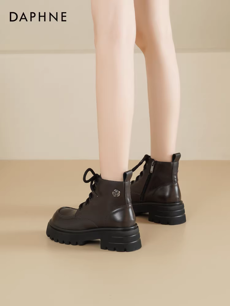 Giày bốt Martin đế dày Daphne dành cho nữ 2025, mẫu mới mùa thu, đa năng, giày bốt cao cổ Melard tăng chiều cao đang được ưa chuộng