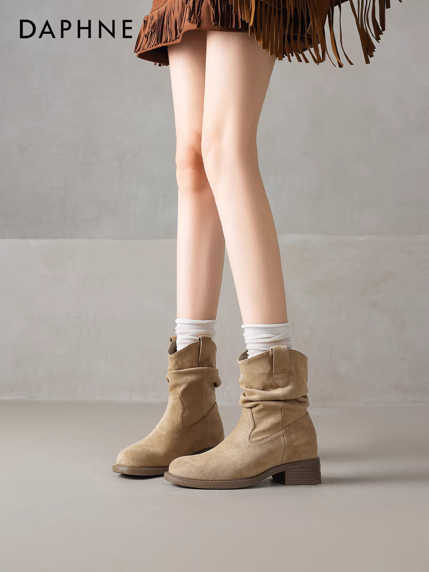 Giày bốt ngắn Daphne dành cho nữ 2025, mẫu mới thu đông, kiểu dáng Melard, bốt thấp cổ, đế bằng, lót lông, kiểu cao bồi miền Tây, kiểu Martin.