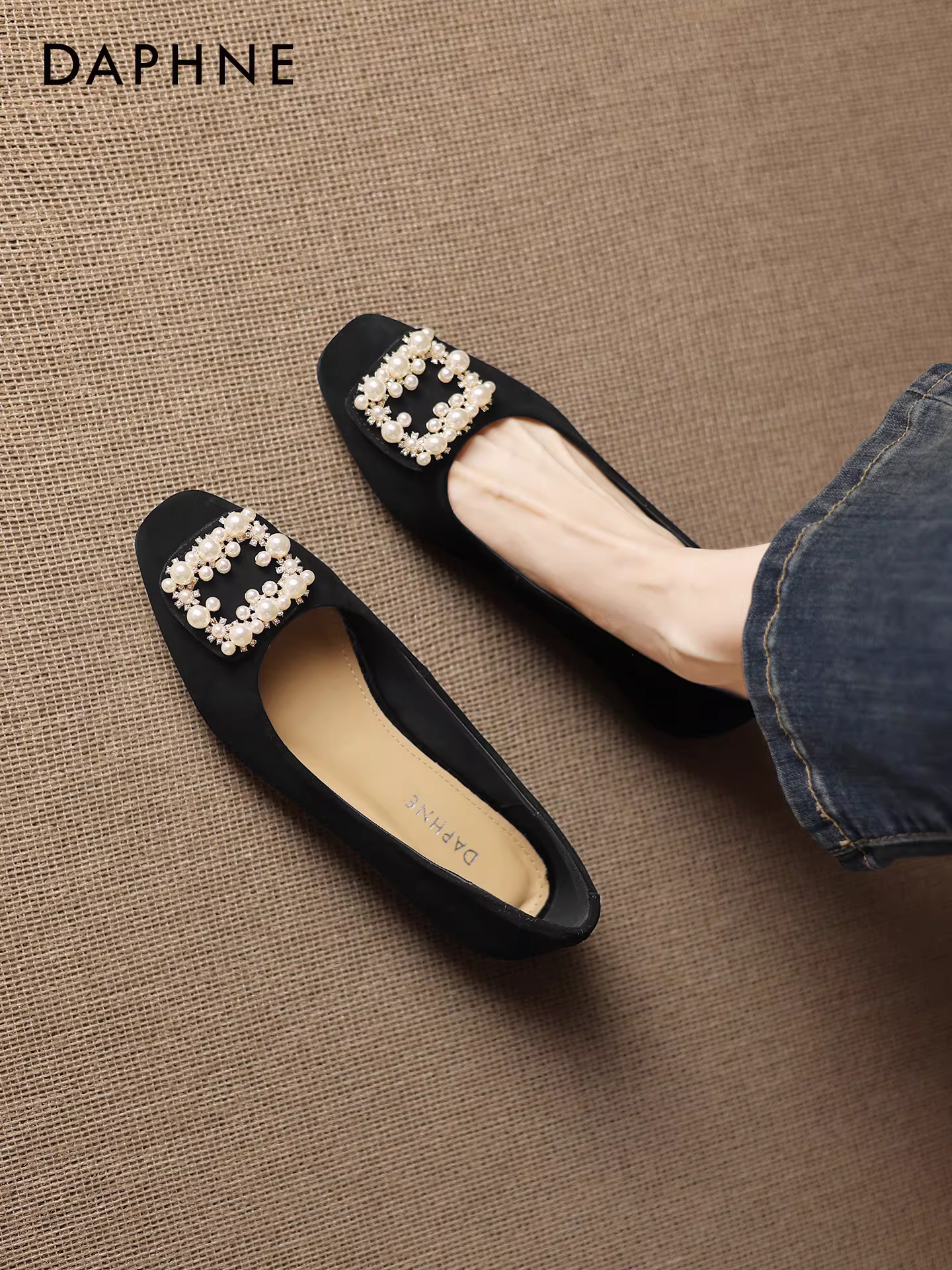 Giày bệt da cừu Daphne kiểu dáng nông dành cho nữ, mẫu mới 2025, phong cách Pháp, thoải mái, màu đen ngọc trai.