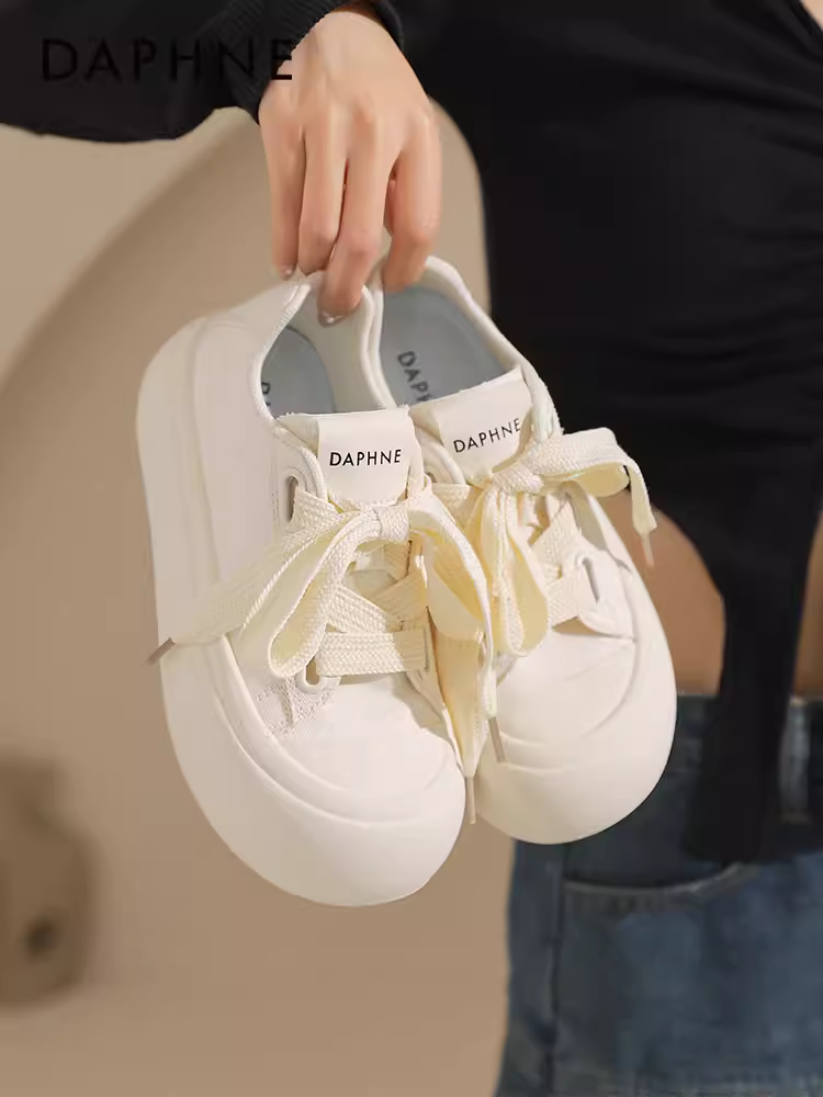 Giày thể thao đế dày màu trắng Daphne dành cho nữ 2025, giày mới mùa thu đông, mềm mại, dễ thương, giày đế bánh mì đa năng, giày vải nữ