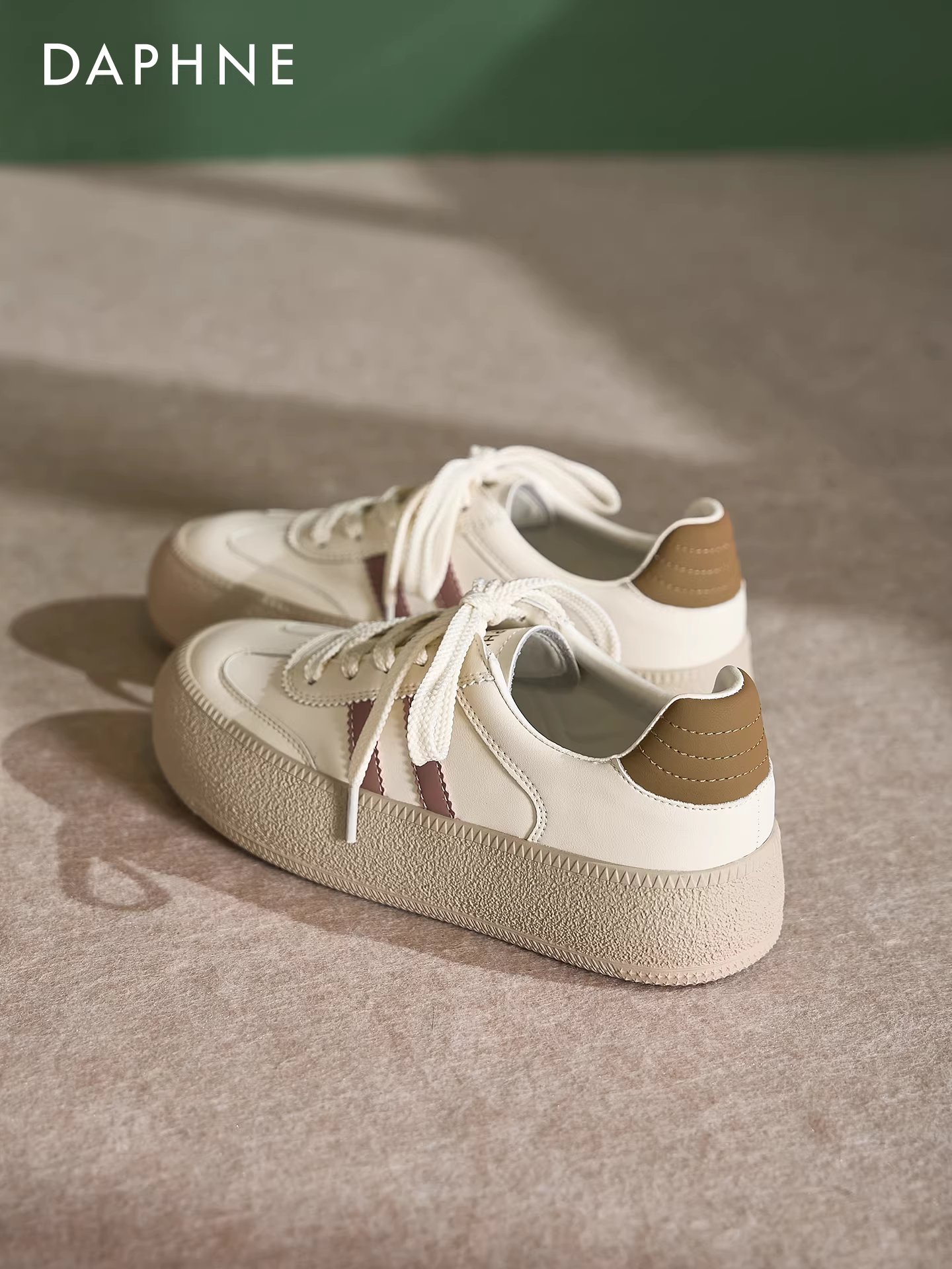 Giày tập Daphne dành cho nữ, giày đế dày mới mùa thu 2025, giày thể thao nữ, phong cách mùa thu, giày thể thao trắng siêu hot.