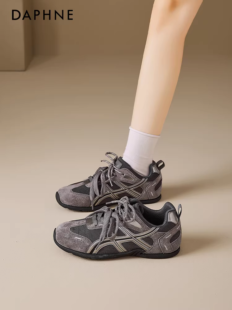 Giày tập luyện đạo đức màu xám Daphne dành cho nữ 2026 giày đua múa ba lê cổ điển mùa xuân mới giày thể thao đế dày tăng chiều cao