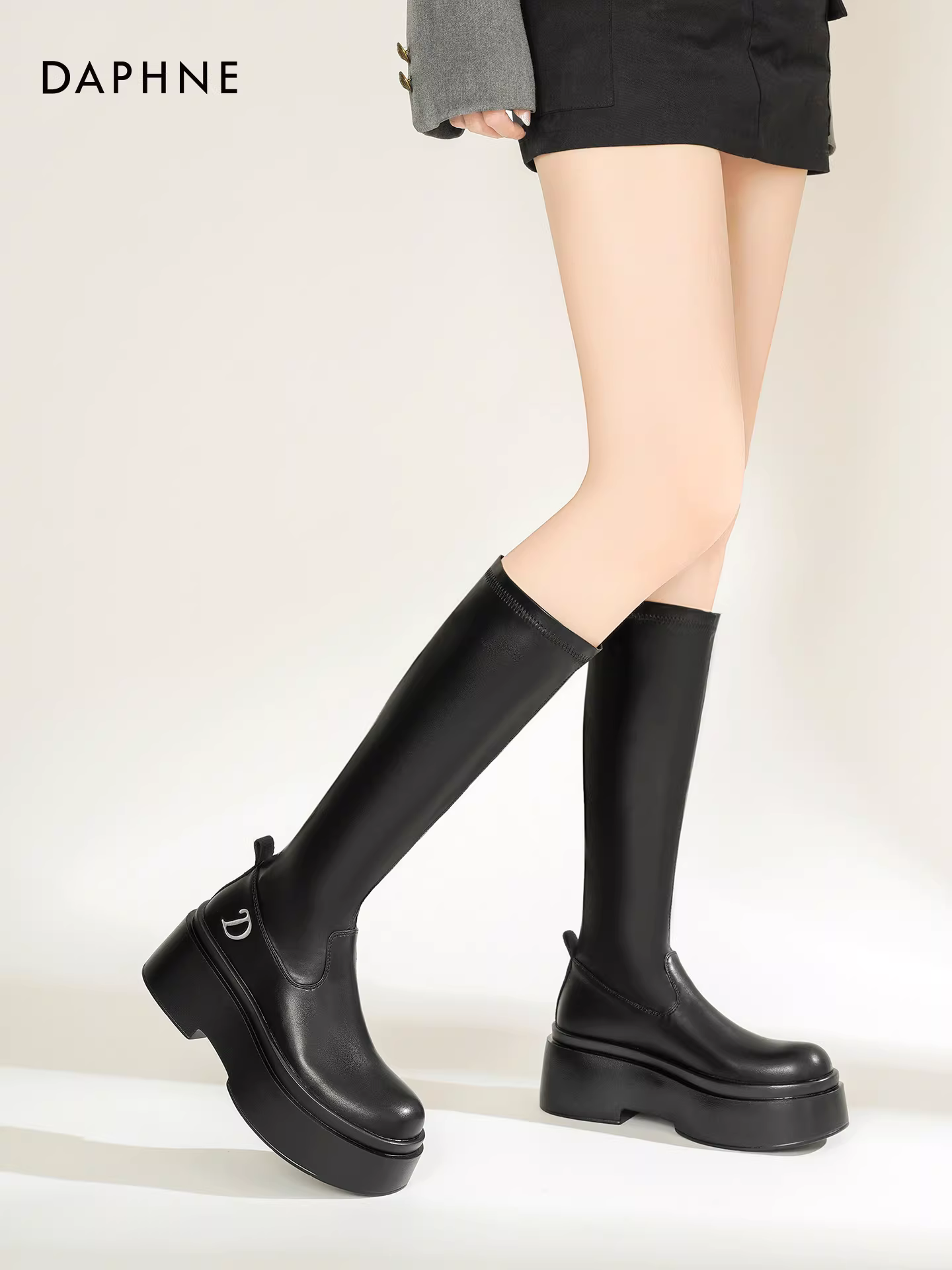 Giày bốt cao cổ đế dày Daphne dành cho nữ 2025, kiểu mới màu đen, chất liệu thun ôm sát, kiểu dáng cao cổ, phong cách hiệp sĩ, giày bốt dài hot girl