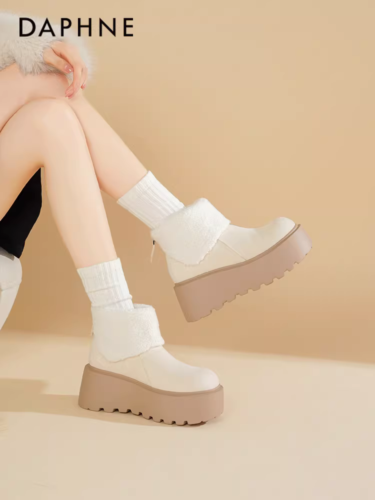 Giày bốt tuyết đế dày Daphne dành cho nữ 2025, kiểu mới đa năng, màu trắng, cổ ngắn, lót lông cừu, giữ ấm, giày mùa đông nữ