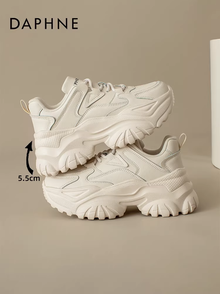 Giày thể thao đế dày Daphne dành cho nữ, giày trắng tăng chiều cao, giày thể thao lót lông cừu trắng mùa thu đông 2025 dành cho nữ.