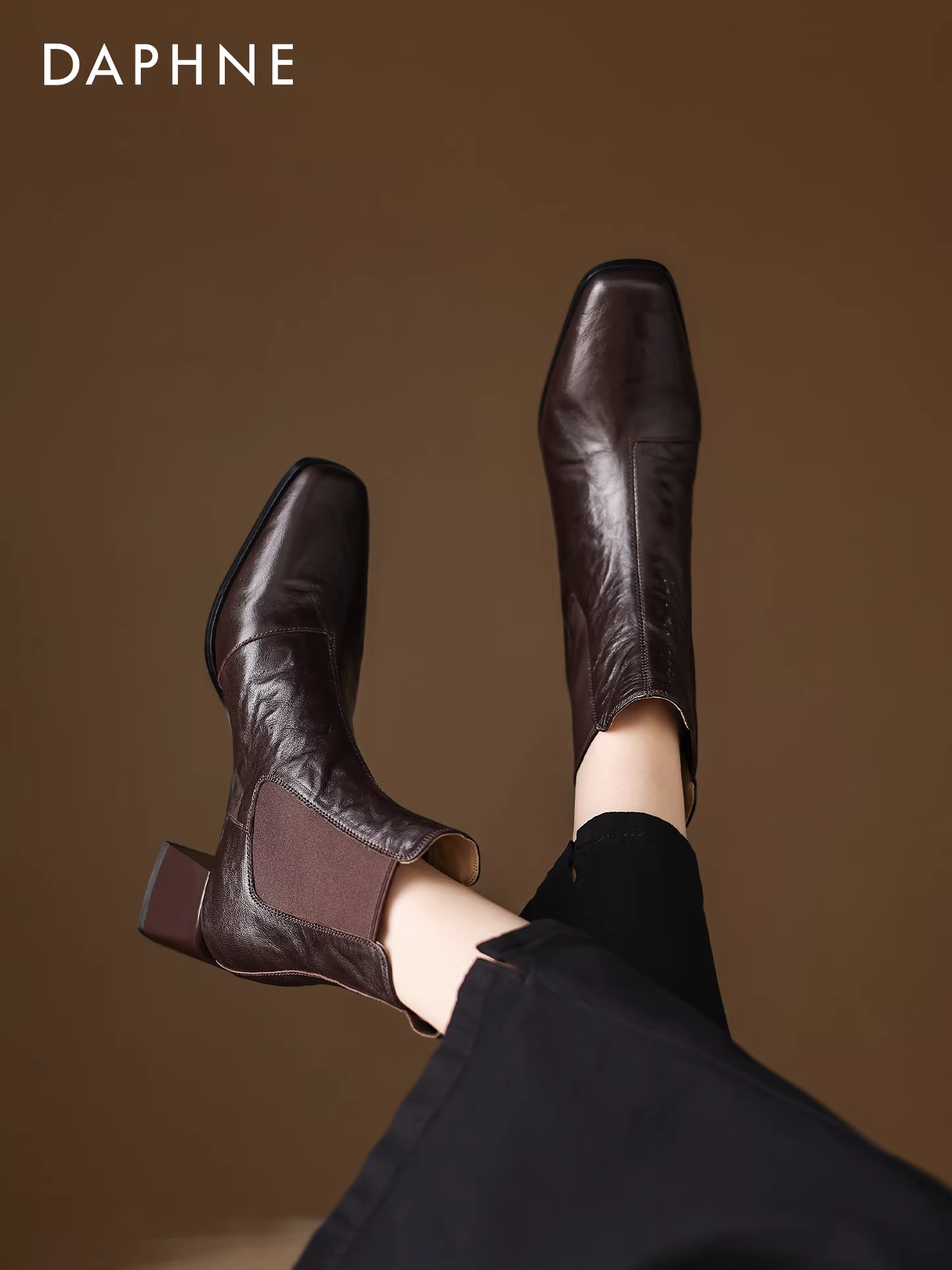 Giày bốt ngắn màu nâu Daphne dành cho nữ 2025, giày bốt mùa đông mới dành cho nữ, mũi vuông, gót dày, kiểu Martin, kiểu Chelsea, chất liệu da