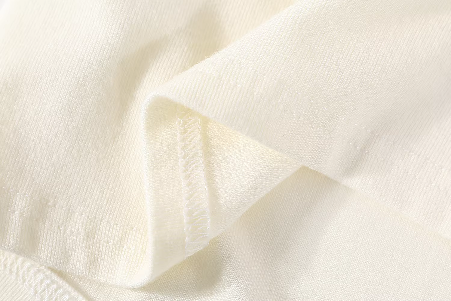 Áo thun lớp trong thiết kế sang trọng và hợp thời trang theo phong cách Hàn Quốc dành cho nữ, áo nhuộm màu độc đáo mùa xuân và mùa thu ngọt ngào và cay cay