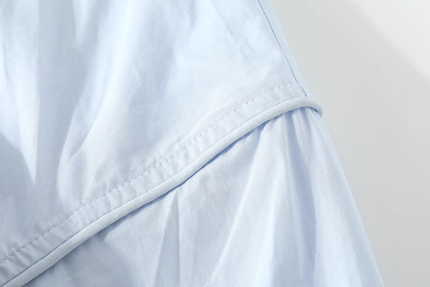 Áo sơ mi dài tay đơn giản và thanh lịch kiểu Pháp dành cho nữ, thích hợp đi làm, áo sơ mi thường ngày rộng rãi, đa năng cho mùa xuân và mùa thu.