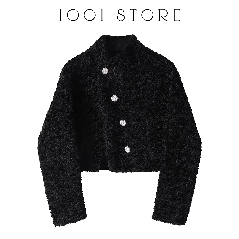 Áo khoác ngắn kiểu Chanel màu đen, chất liệu len cừu, dáng ôm vừa vặn, độc đáo, siêu thời trang dành cho nữ, thuộc bộ sưu tập thu đông 2025 dành cho người nhỏ nhắn.