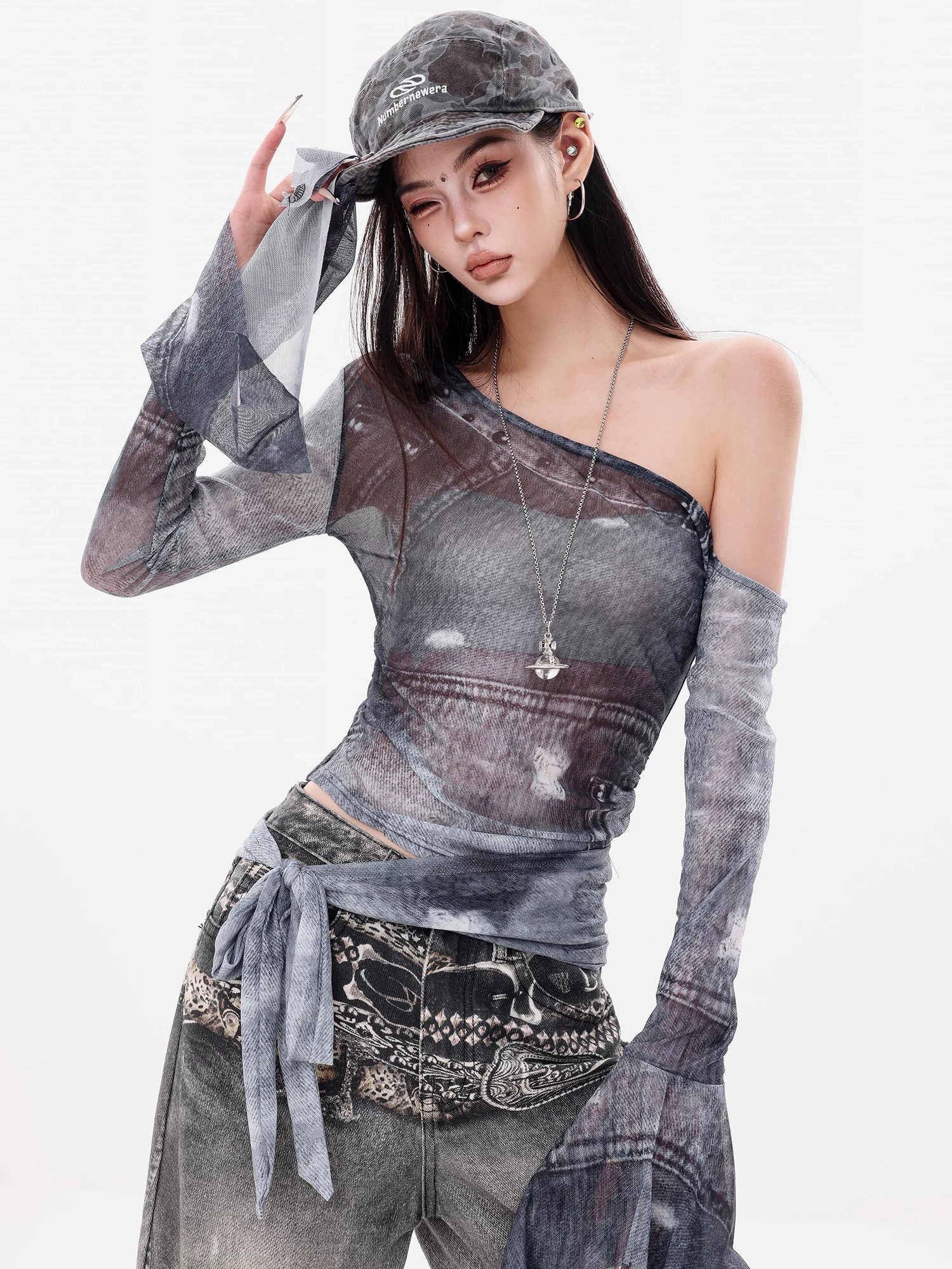ABWLR Urban Illustrated - Áo thun lưới tay loe lệch vai phong cách hot girl nguyên bản dành cho nữ Thiết kế áo kiểu dáng ôm vừa vặn