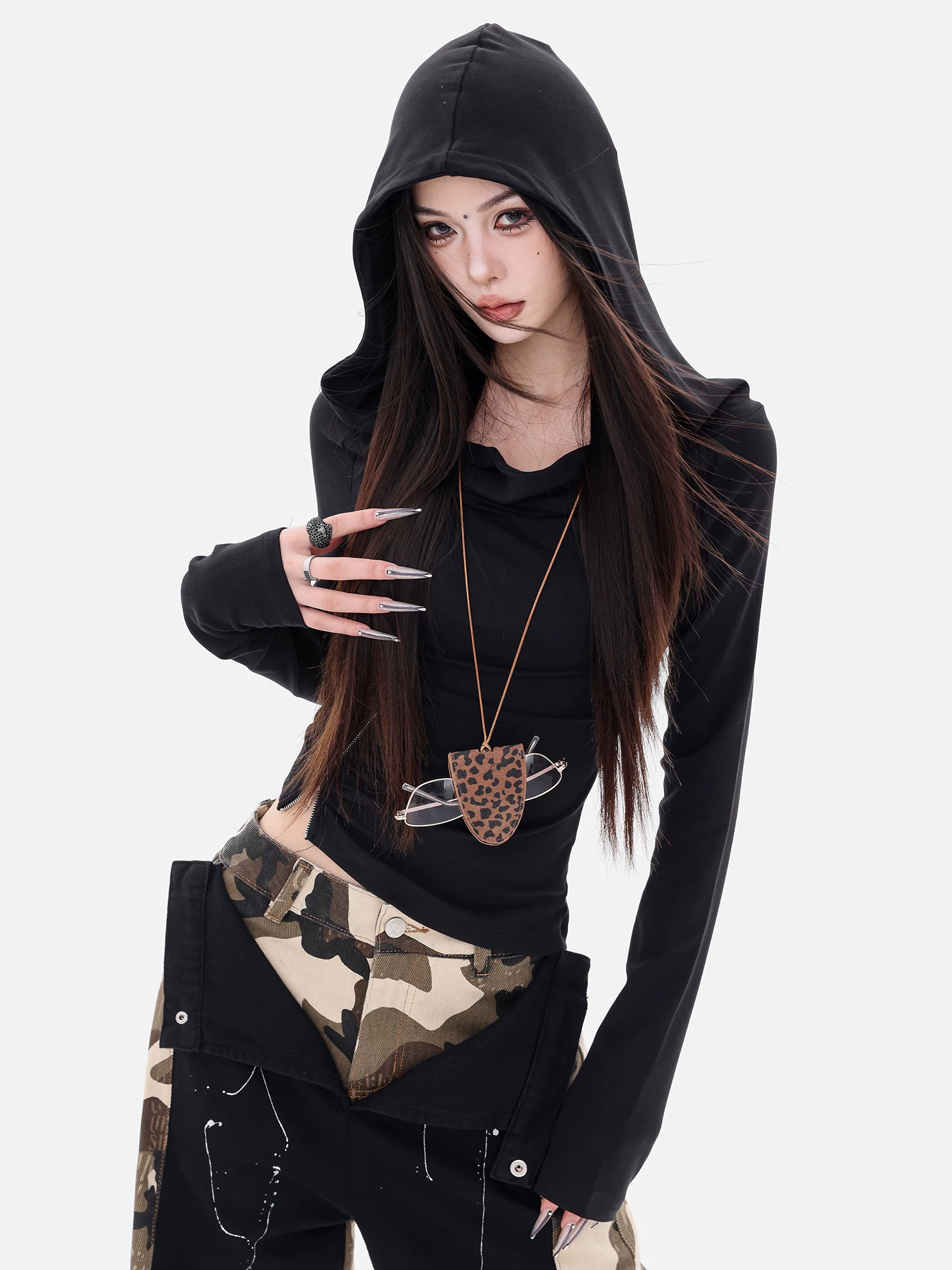 ABWEAR Urban Journey - Áo thun dài tay có mũ trùm đầu màu đen nguyên bản đầu thu năm 2025 Slim Fit Top
