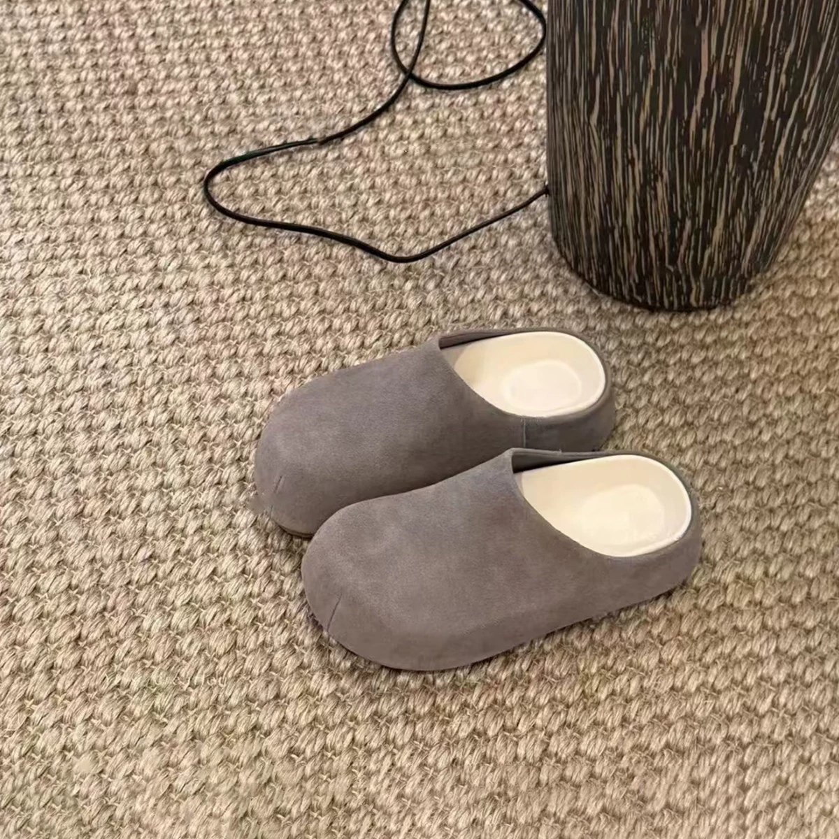 Phiên bản da cừu ~ Giày lười mùa hè kiểu Birkenstock cổ điển đa năng dành cho nữ với đế dày, đế mềm, da thật, kiểu nửa mules, giày mũi kín.