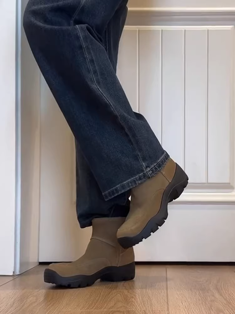 Phiên bản da bò ~ Giày bốt cổ ngắn đế lốp thể thao dành cho nữ, giày bốt Martin đế dày mờ kiểu cổ điển thời trang đơn giản thanh lịch