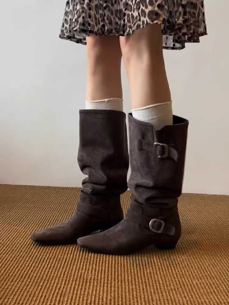 Phiên bản da bò ~ Giày bốt da mờ gót dày cao cấp dành cho nữ có khóa thắt lưng, che phủ phần da, mũi vuông, kiểu giày hiệp sĩ cổ điển