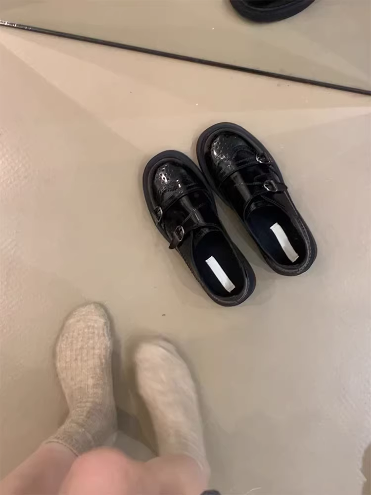 Phiên bản da cừu~ Giày lười kiểu Anh dành cho nữ, kiểu lười có khóa thắt lưng, đế dày, phong cách preppy, giày da nhỏ kiểu cổ điển