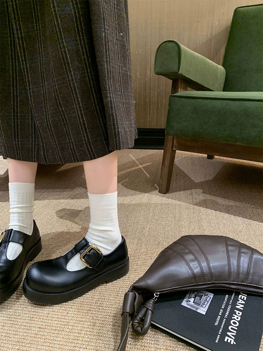 Phiên bản da bò~ Giày da Mary Jane mũi tròn có dây chữ T thời trang có khóa vàng dành cho nữ, giày Birkenstock mũi to phong cách retro kiểu Anh