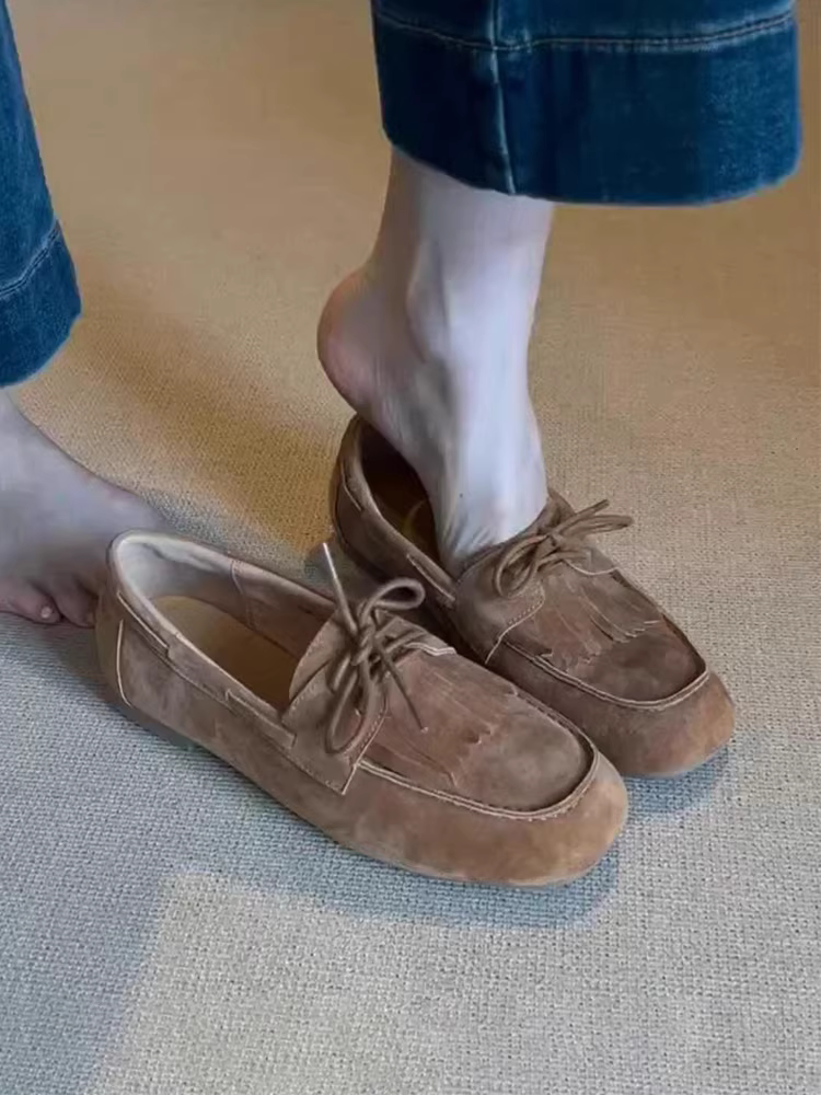Phiên bản da cừu ~ giày lười da lộn cổ điển bằng da thật dành cho nữ, giày lười đế bằng có dây buộc mũi tròn có tua rua.