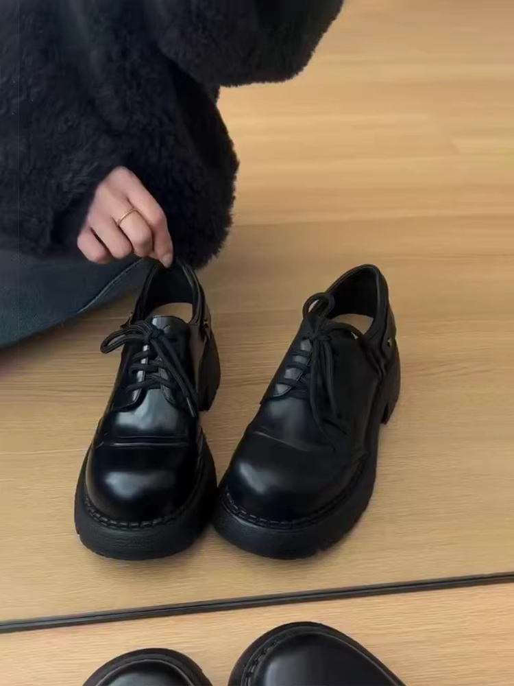 Phiên bản da cừu ~ Giày lười đế dày dành cho nữ, giày da thật buộc dây cắt sâu, giày da nhỏ gót dày đa năng phong cách Anh quốc