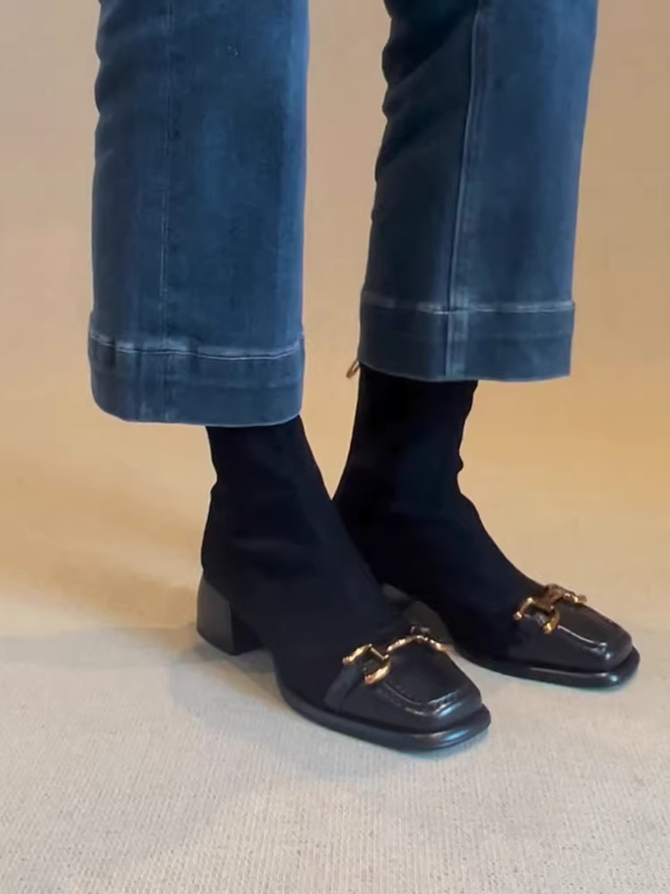 Phiên bản da bò ~ Giày bốt đế vuông có khóa kim loại kiểu Pháp dành cho nữ, giày bốt ngắn đế cao gót bằng da thật được ghép da lộn