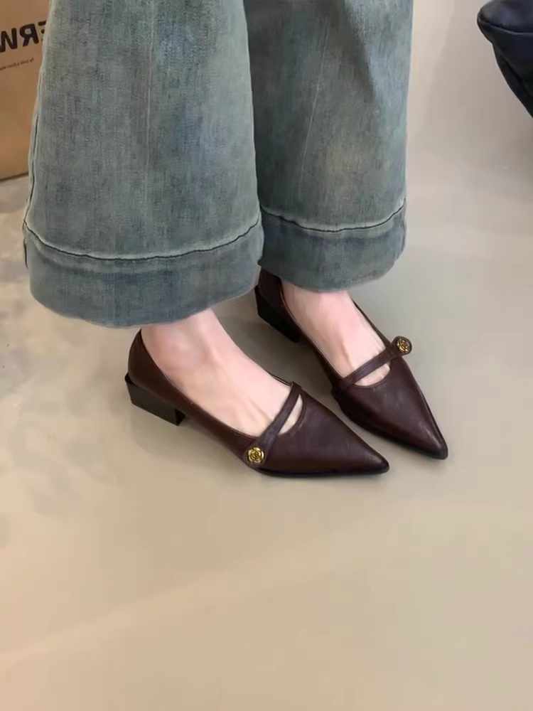 Phiên bản da cừu ~ Giày cao gót nông kiểu cổ điển dành cho nữ có khóa hoa trà, gót dày, mũi nhọn, giày Mary Jane thanh lịch