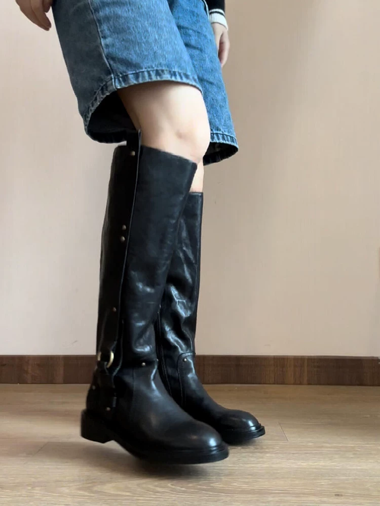 Phiên bản da bò ~ Giày bốt cưỡi ngựa cao đến đầu gối có khóa kim loại thanh lịch dành cho nữ, giày bốt dài có khóa kéo bên hông bằng da thật màu đen