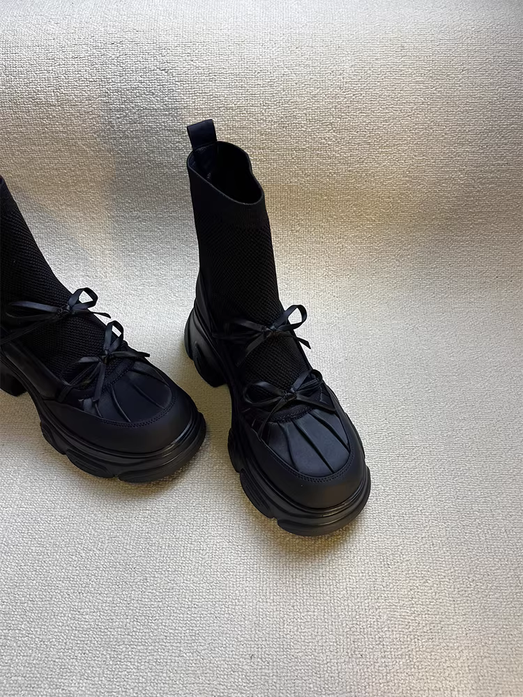 Phiên bản da bò ~ Giày bốt ôm sát co giãn phong cách ngọt ngào và cá tính dành cho nữ, đế dày, kiểu dáng nhỏ nhắn, kiểu bốt bố thắt nơ, bốt ngắn thông thường giúp thon gọn vóc dáng