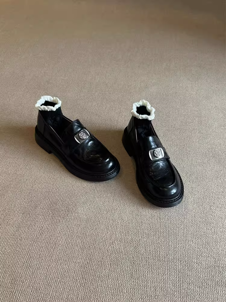 Phiên bản da cừu ~ Giày lười nông kiểu Anh dành cho nữ, giày da nhỏ kiểu Pháp cổ điển có gót dày hình hoa trà, mũi tròn, kiểu lười